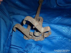 Antik kovácsolt vas billog besütő