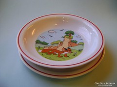 Zsolnay VUK-os gyerek tányérok és pohár
