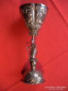 Gyönyörű ezüst kupa női figurával