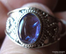 925 ezüst gyűrű, 19,1/60 mm, tanzanit kabosonnal