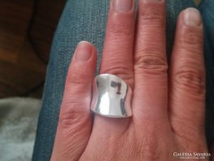 Stílusos geometriai formájú 925 jelzett ezüst gyűrű