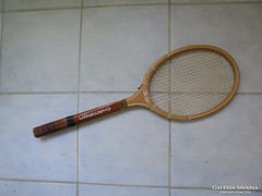 CHAMPION bőr markolatos fa teniszütő