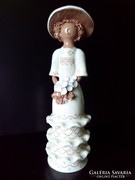 Hajna kerámia figura kalapos nő szobor látványos méretű 30 cm 
