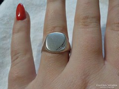 Női ezüst pecsétgyűrű , gravírozható