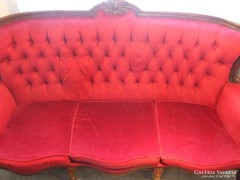 Gyönyörű neobarokk háromszemélyes kanapé