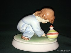 Régi búgócsigás kisfiú Zsolnay porcelán figura Sinkó