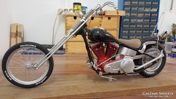 Harley Davidson motor egyedi építésű modellje eladó