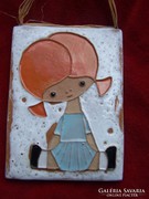 Ülő kislány - Iparművész kerámia falikép