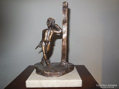 Villon bronze statue