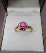 Orosz aranyozott ezüst gyűrű pink kővel II. - 925-ös