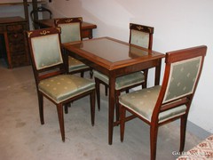 Empire asztal négy székkel