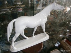 Herendi fehér ló figura