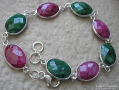 925 ezüst karkötő smaragd, rubin kövekkel 20-21 cm