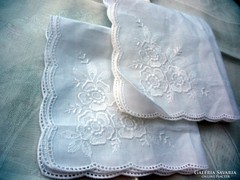 Hófehér zsebkendők