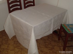Fehér damaszt asztalterítő, abrosz, 216x130 cm