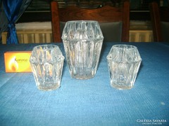 Három darab kis üveg váza