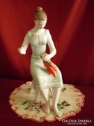 Hollóházi porcelán paprika fűző nő