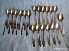6 cake forks, 18 tablespoons and 1 tablespoon, indicated