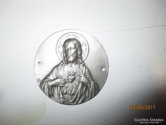 Jézus szíve / ezüstszínű fém plakettszerű, kör alakú