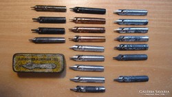 21 db régi tollhegy és egy miniatűr fémdoboz