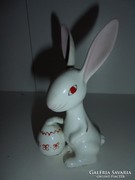 Aquincumi porcelán húsvéti nyuszi figura