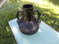 Badar ceramic vase