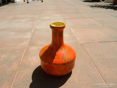 Potty traditional orange lake head ceramic vase