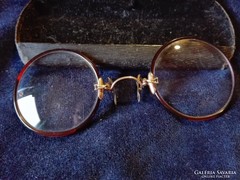 Antik szemüveg St.Luis