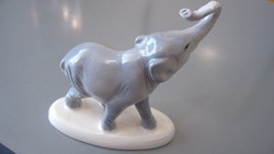 Régi, Gránit porcelán elefánt