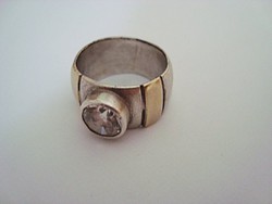 Izraeli kézműves ezüst gyűrű 9k arany berakással és cirkóniával