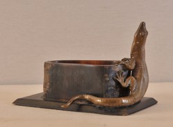 Antik gyufatartó, 1910 k., bronz gyíkkal