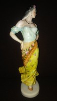 Herendi nagyméretű Carmen csodálatos porcelán figura