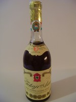 Tokaji aszú 3 puttonyos különleges bor 1975 Tolcsva