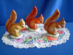 3 db porcelán mókus: Hollóházi Kispesti Drasche különböző festéssel