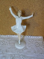 Schaubach Kunst korcsolyázó balerina.