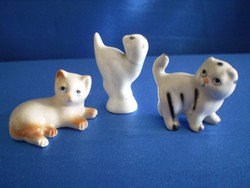 3 db pici aranyos porcelán cica, macska Hollóházi is
