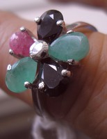 925 ezüst gyűrű 16,4/51,5 mm, rubin, smaragd, zafír