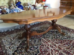 Barok fargott lábú dohányzó asztal eladó 140x75x55cm