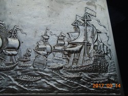 Kolumbusz partraszállása-1495-korabeli hajóival-ezüstözött ón kép-fém doboz-13 x 10 x 3 cm