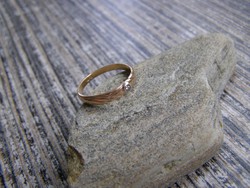 14 karátos női gyűrű, aranygyűrű, gyémánt kővel, méret:54, súly:2,1 gramm