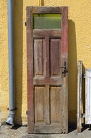 Antik bejárati ajtó