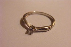 Ezüst gyűrű gyémánt hatású cirkonnal