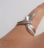 Szalag mintás női ezüst gyűrű