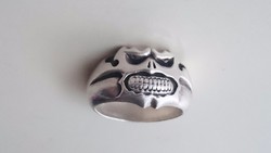 Ezüst különleges gyűrű ( Magyar 925 ös) 18.85 gramm 