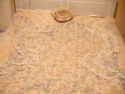 Antique bedspread with fodor
