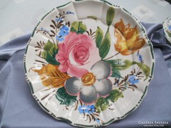 Rózsás régi porcelán olasz tányér 21 cm.