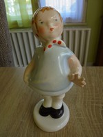 Gránit (Kispest?)porcelán pöttyös kendős kislány figura