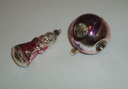 2db régi üveg karácsonyfadísz, angyalka és négy oldalán horpasztott gömb