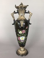 Vase of majolica