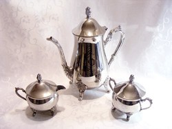 Gyönyörűséges, gazdagon ezüstözött, régi angol tea szervírozó készlet, kanna, kiöntő és cokurtartó